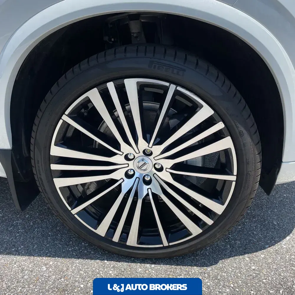 2025 Volvo XC90 B6 - Ultra