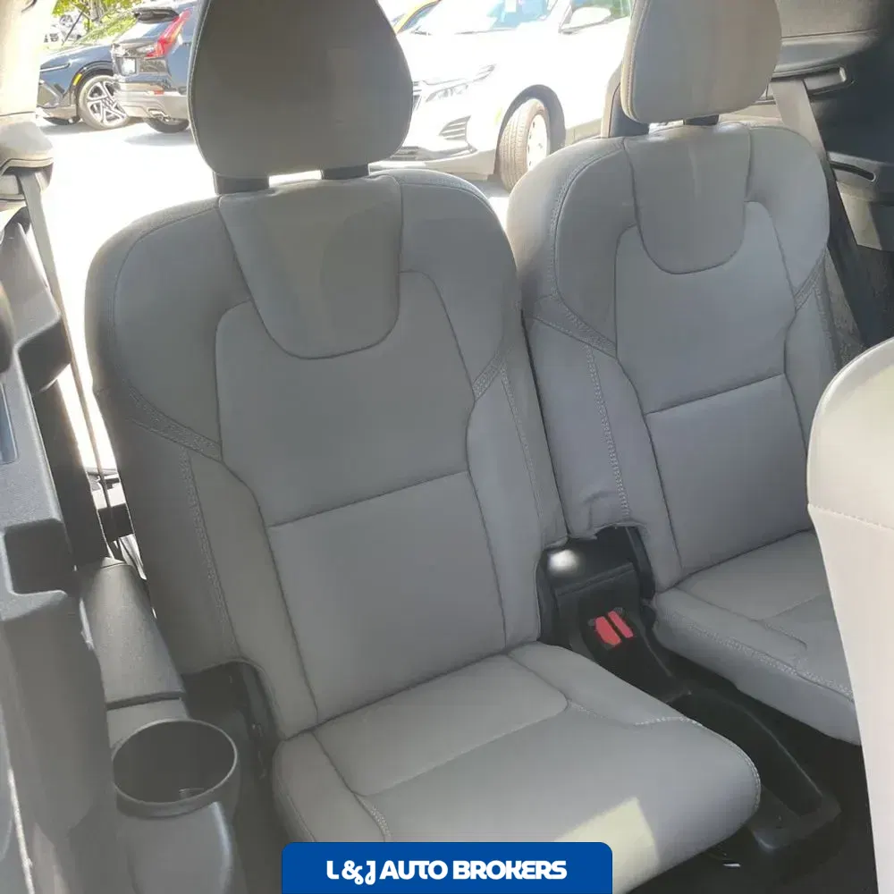 2025 Volvo XC90 B6 - Ultra