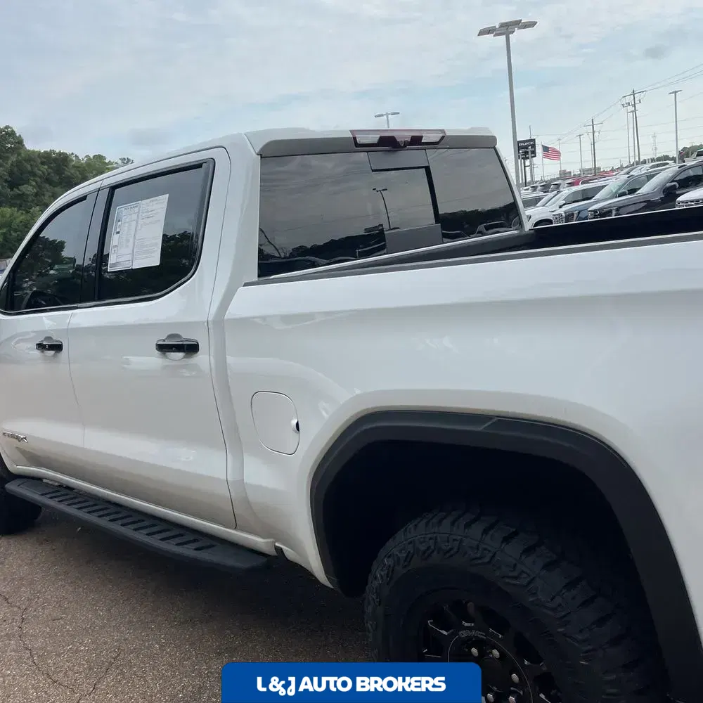 2024 GMC Sierra 1500 AT4X