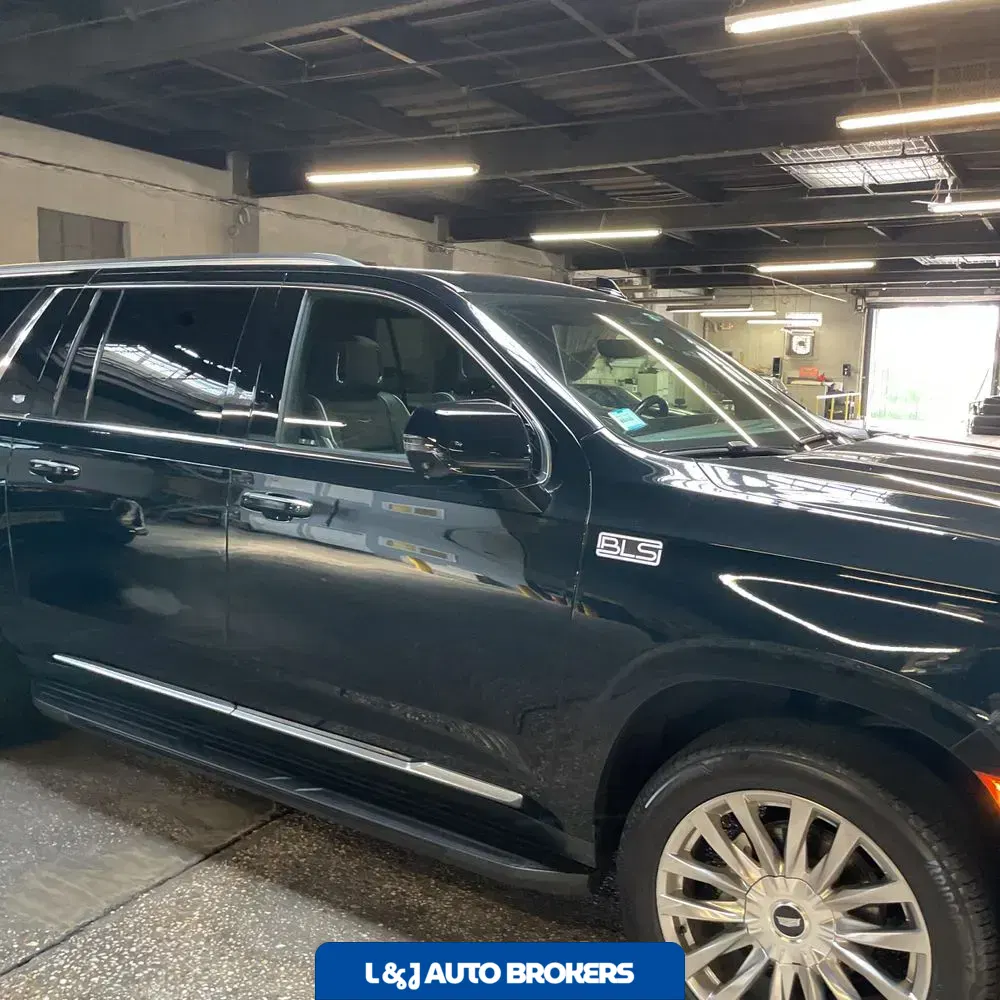 2023 Cadillac Escalade ESV Premium Luxury