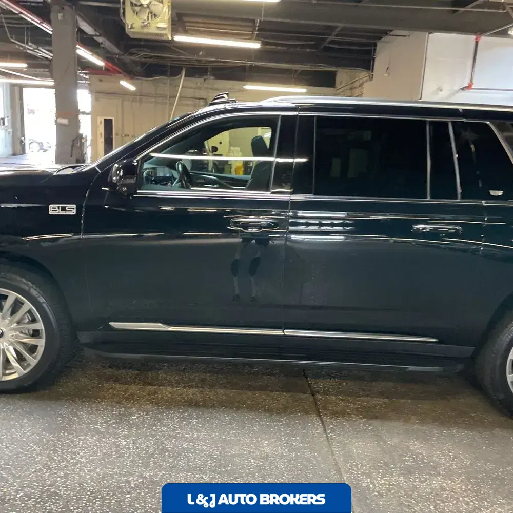 2023 Cadillac Escalade ESV Premium Luxury