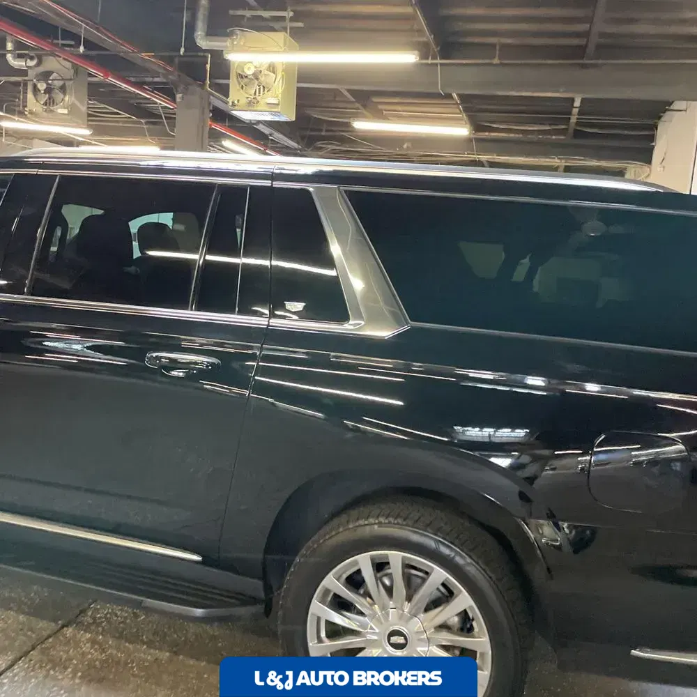 2023 Cadillac Escalade ESV Premium Luxury