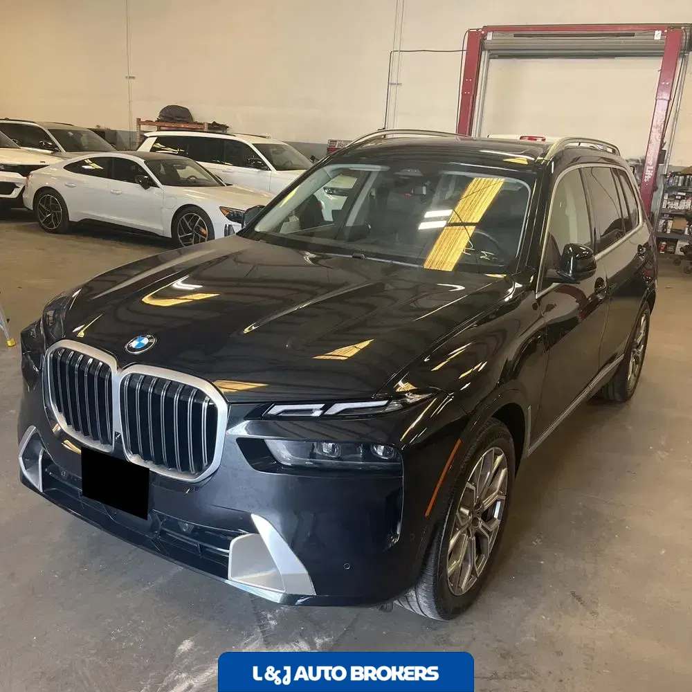 2025 BMW X7 XDrive40i