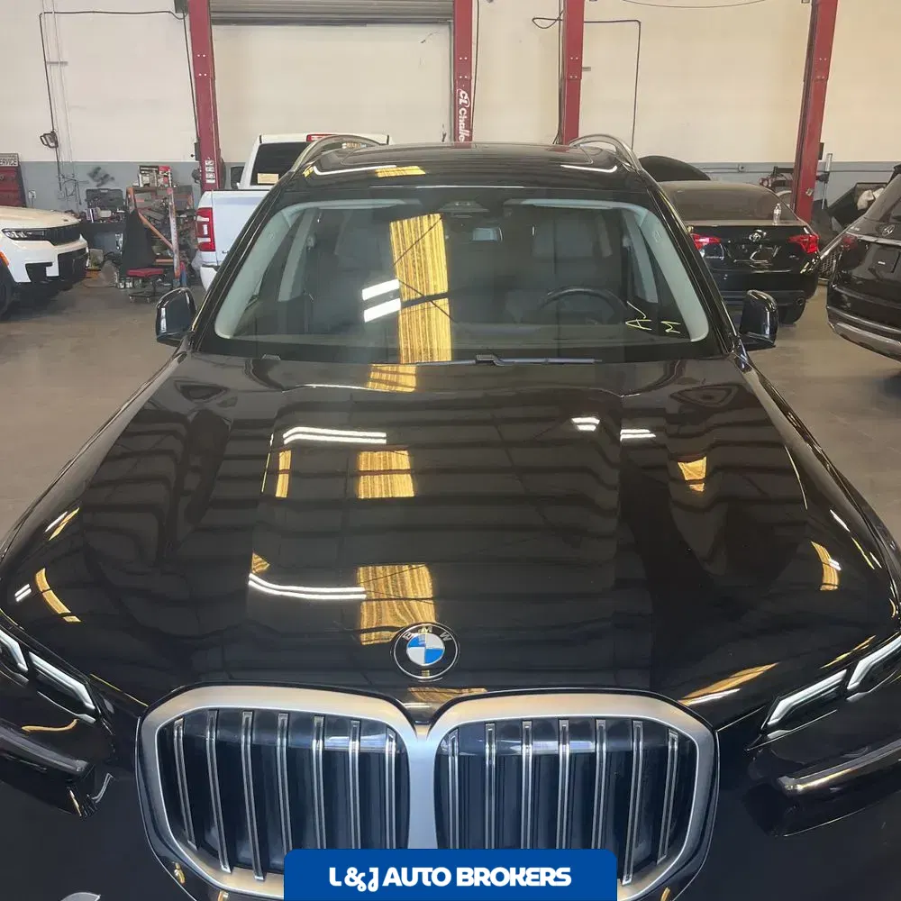 2025 BMW X7 XDrive40i