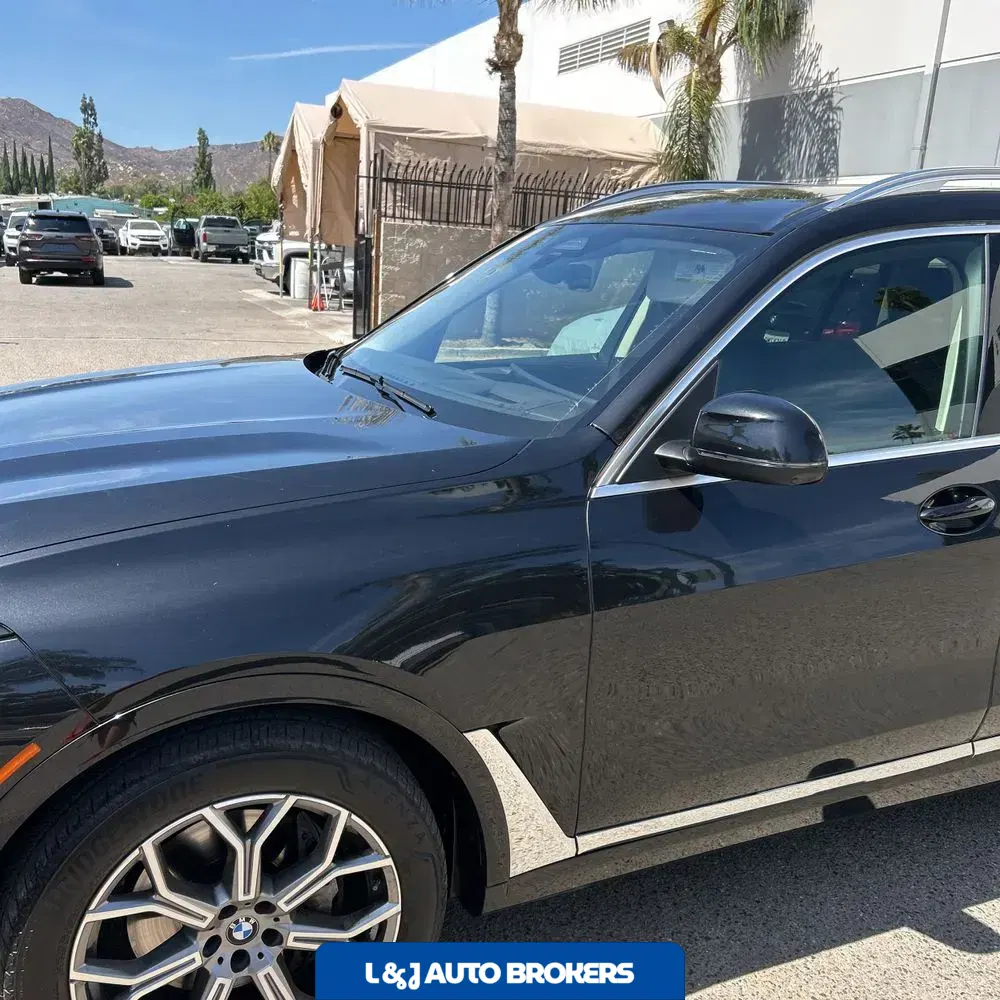 2025 BMW X7 XDrive40i