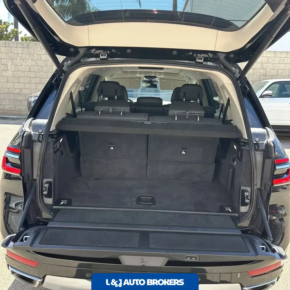 2025 BMW X7 XDrive40i