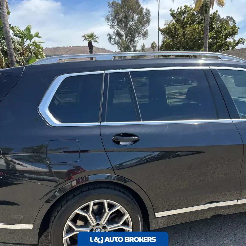 2025 BMW X7 XDrive40i