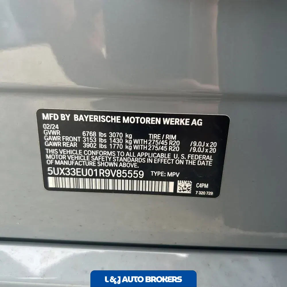 2024 BMW X5 M60i