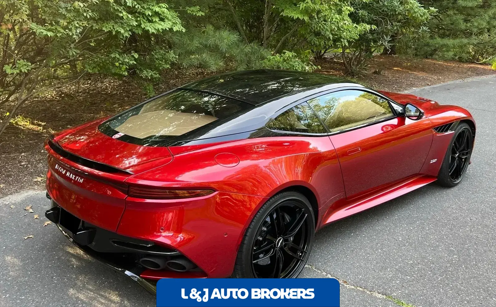 2019 Aston Martin DBS Superleggera Coupe