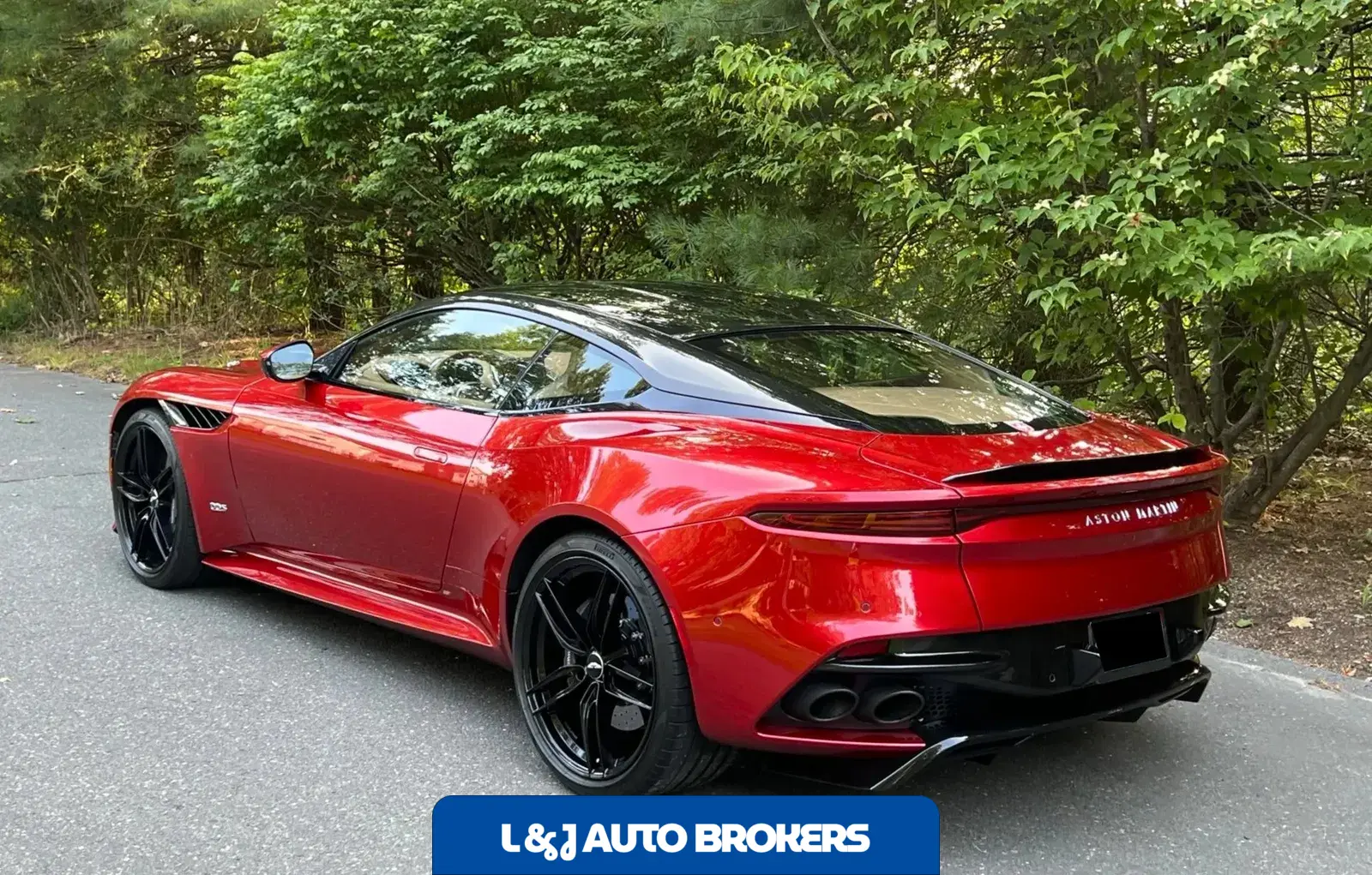 2019 Aston Martin DBS Superleggera Coupe
