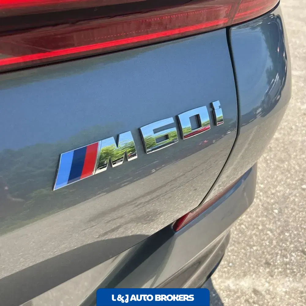 2024 BMW X6 M60i