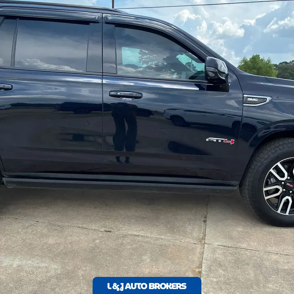 2022 GMC Yukon AT4