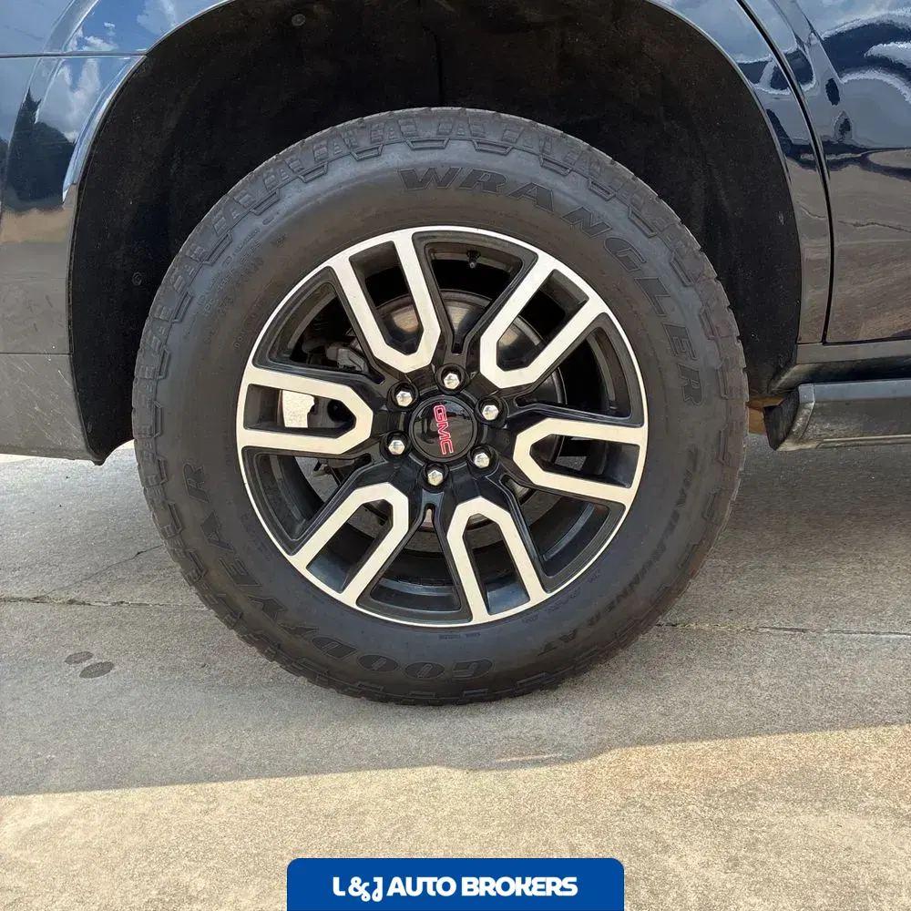 2022 GMC Yukon AT4
