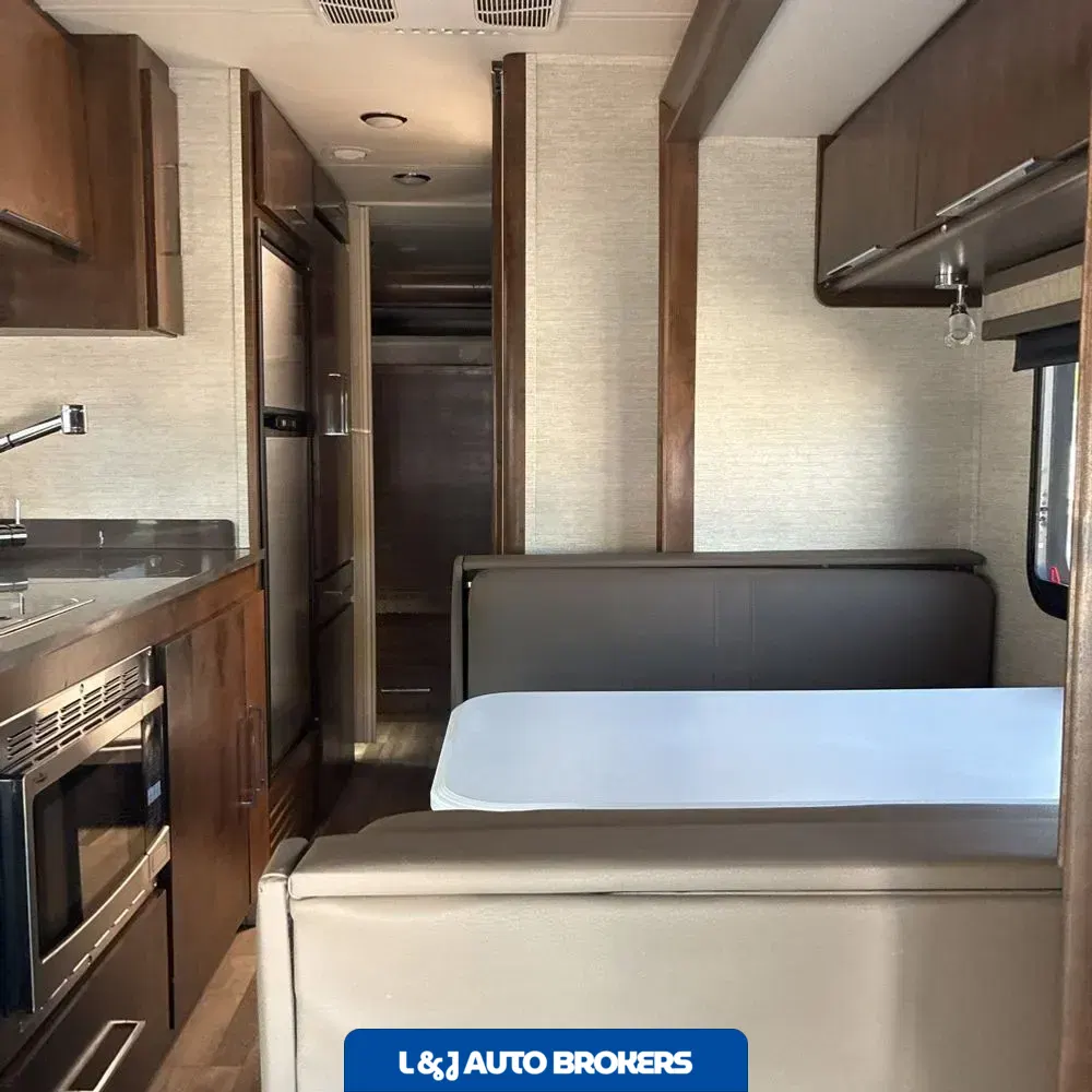 2020 Tiffin Motorhome Wayfarer