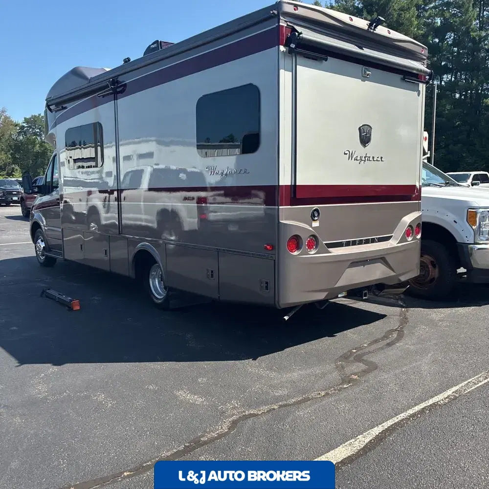 2020 Tiffin Motorhome Wayfarer