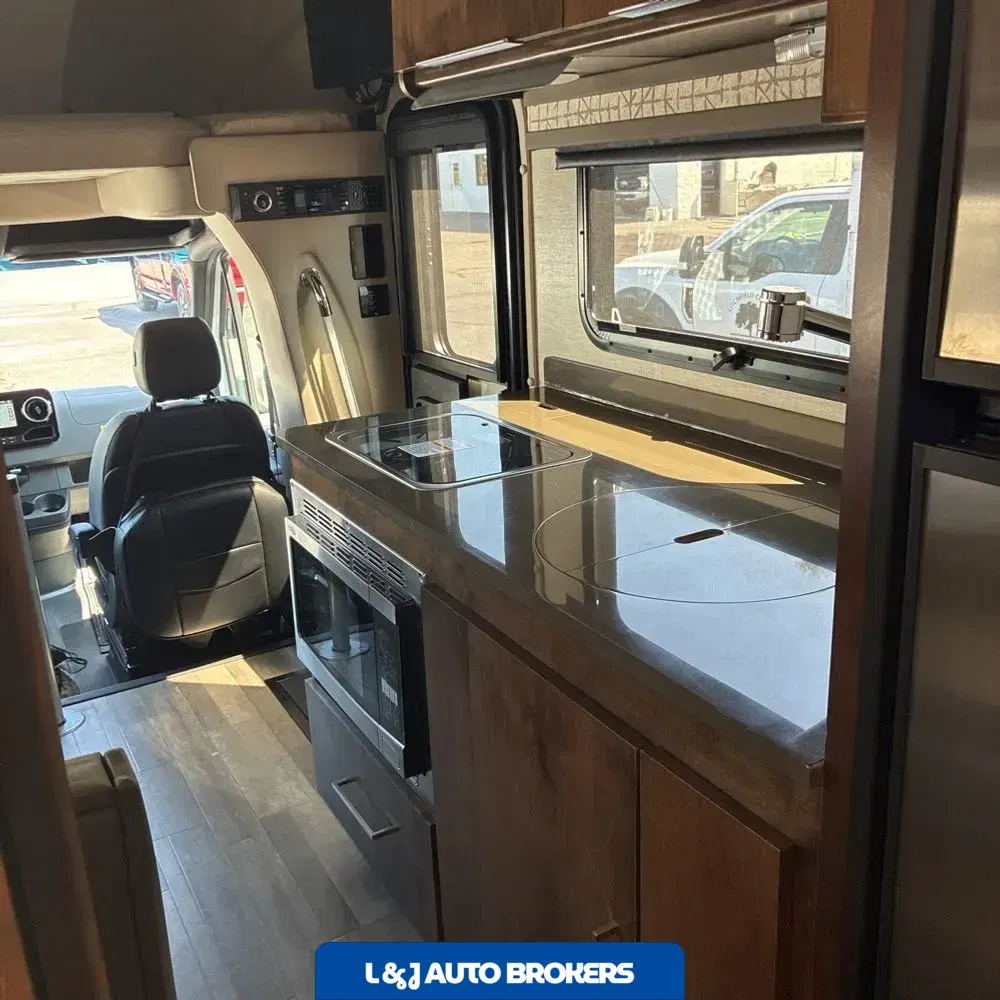2020 Tiffin Motorhome Wayfarer