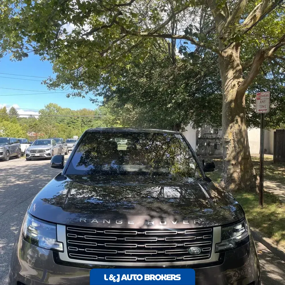 2023 Land Rover Range Rover SE