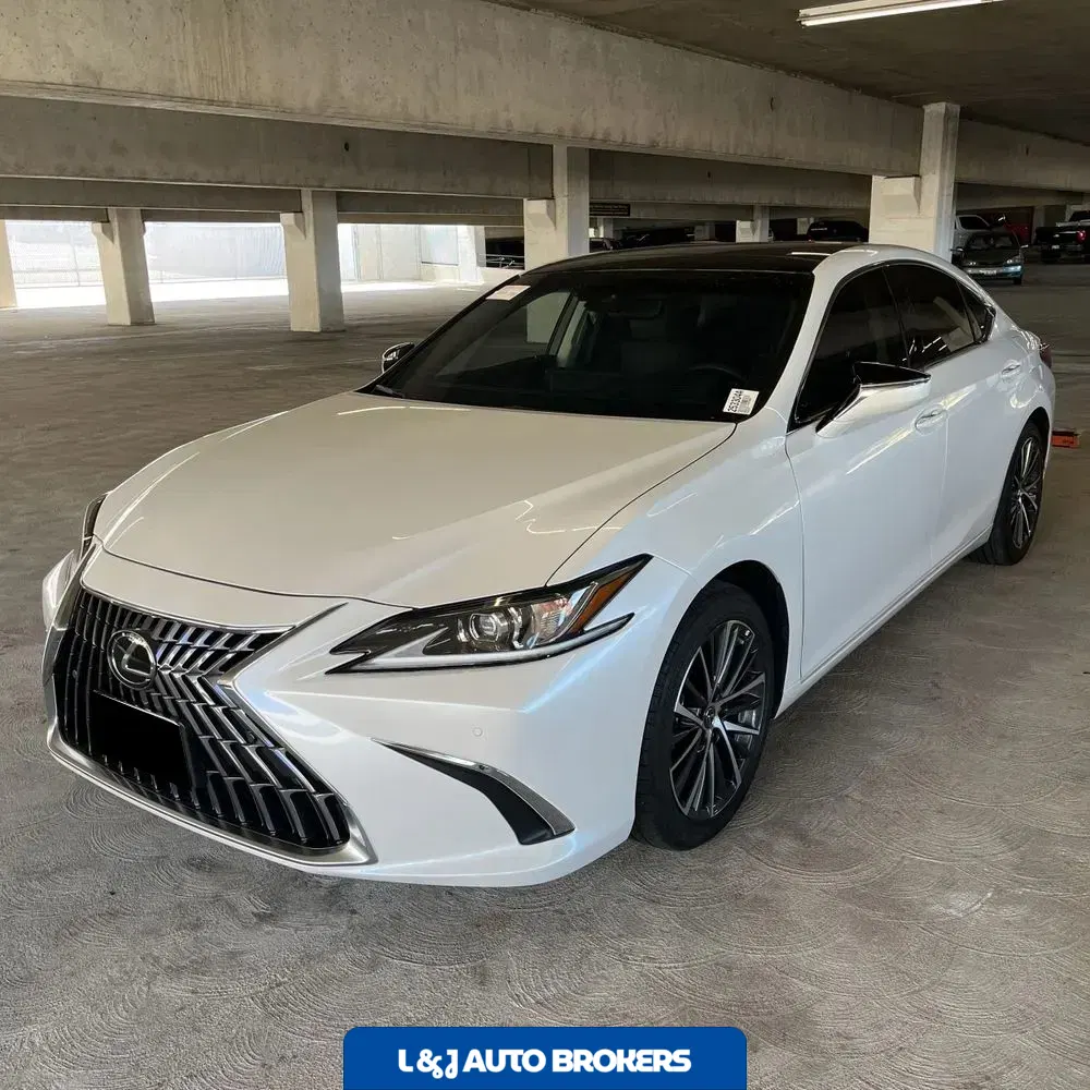 2025 Lexus ES 350 Base
