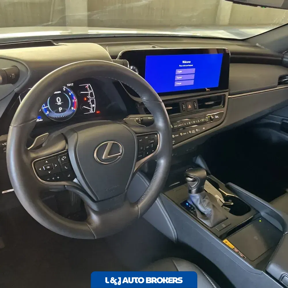 2025 Lexus ES 350 Base