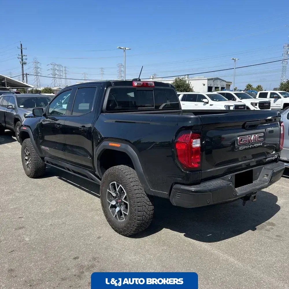 2023 GMC Canyon AT4X