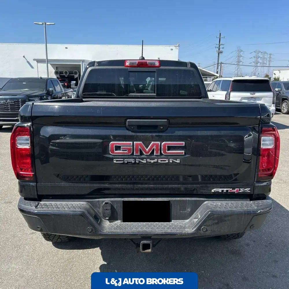 2023 GMC Canyon AT4X