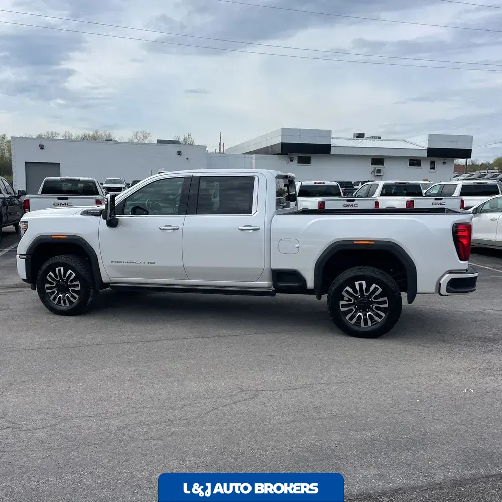 2024 GMC Sierra 3500HD Denali Ultimate