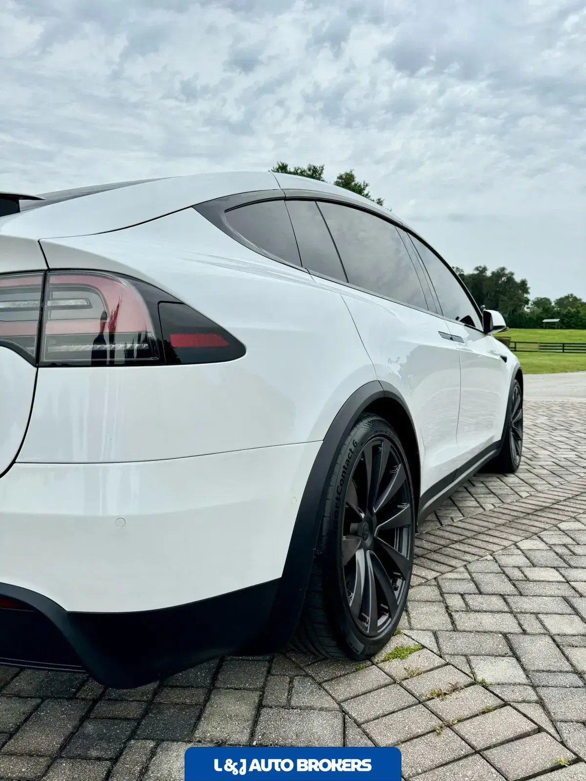 2022 Tesla Model X Plaid