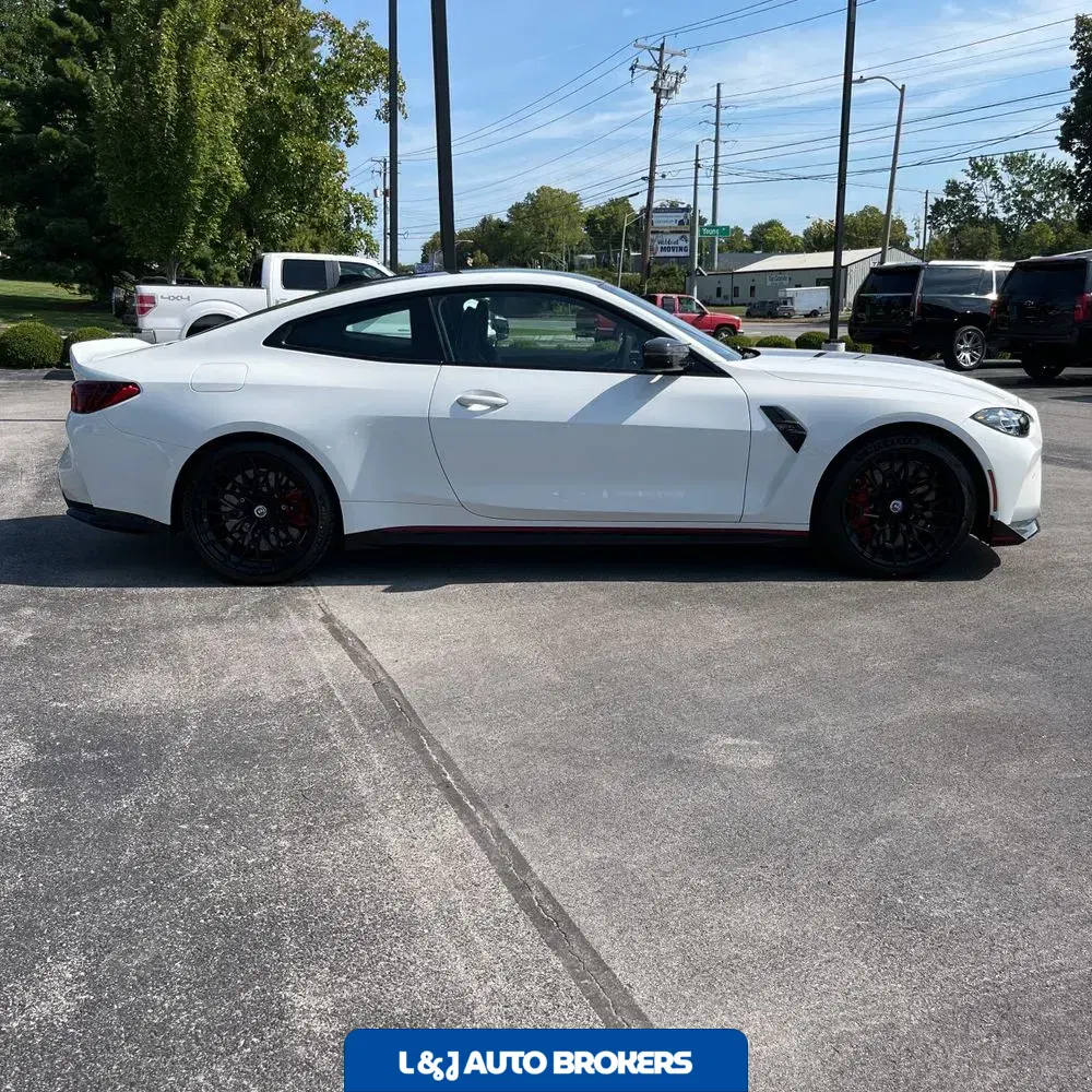 2023 BMW M4 CSL