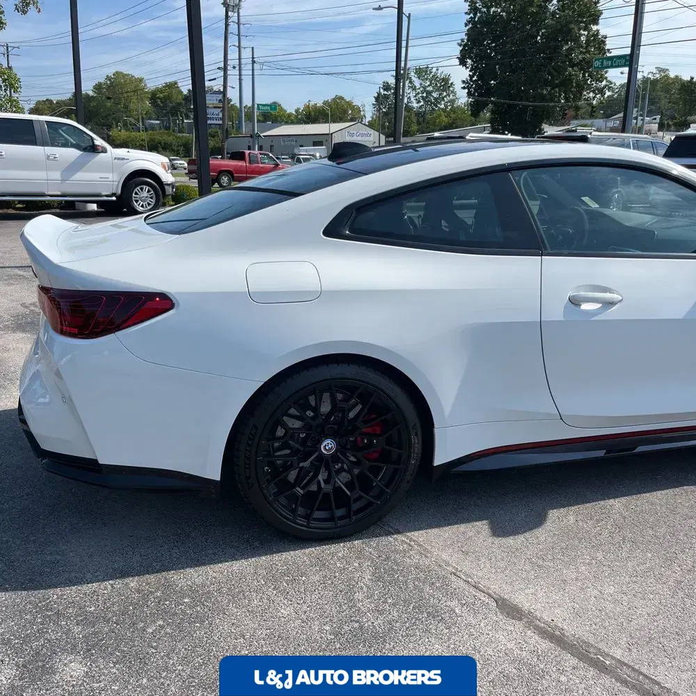2023 BMW M4 CSL