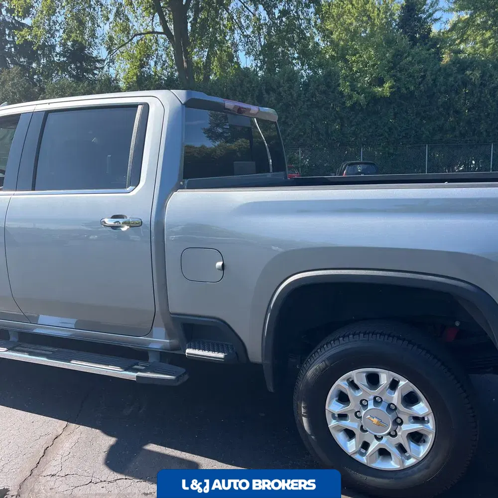 2024 Chevrolet Silverado 3500HD LTZ
