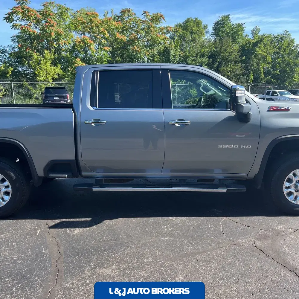 2024 Chevrolet Silverado 3500HD LTZ
