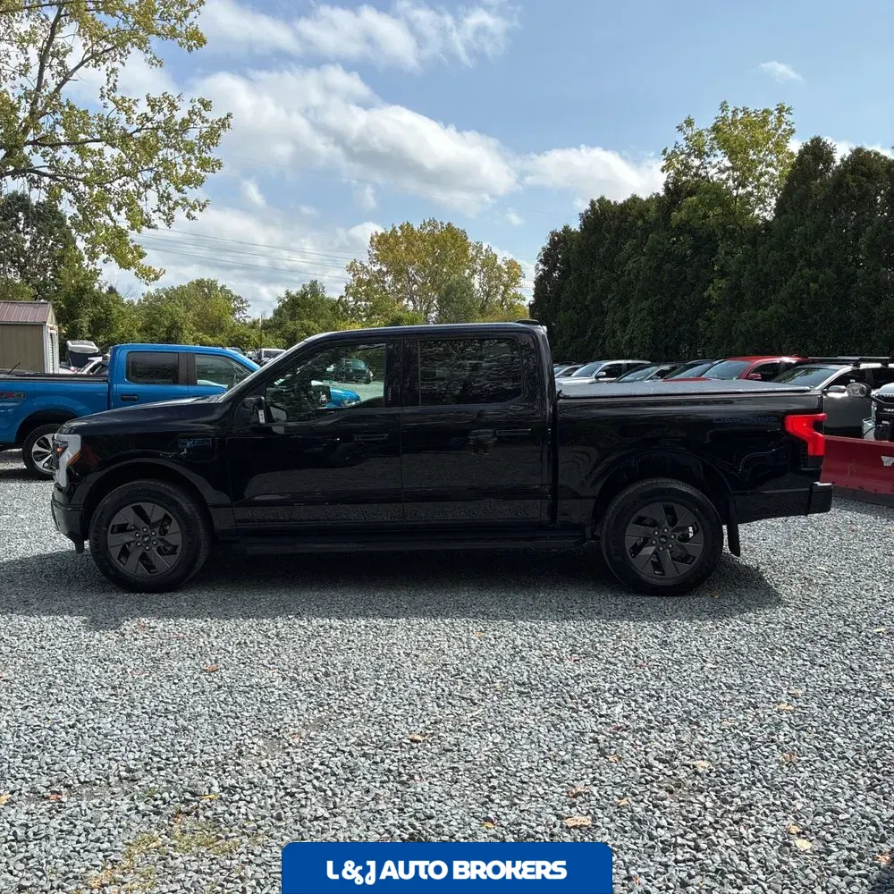 2024 Ford F-150 Lightning Lariat