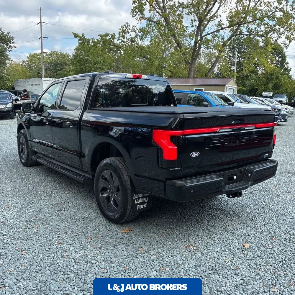 2024 Ford F-150 Lightning Lariat