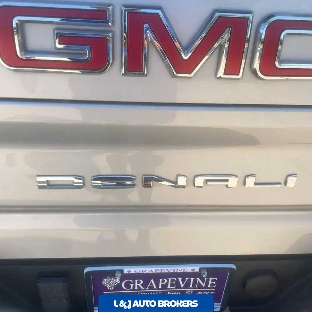 2023 GMC Sierra 2500HD Denali