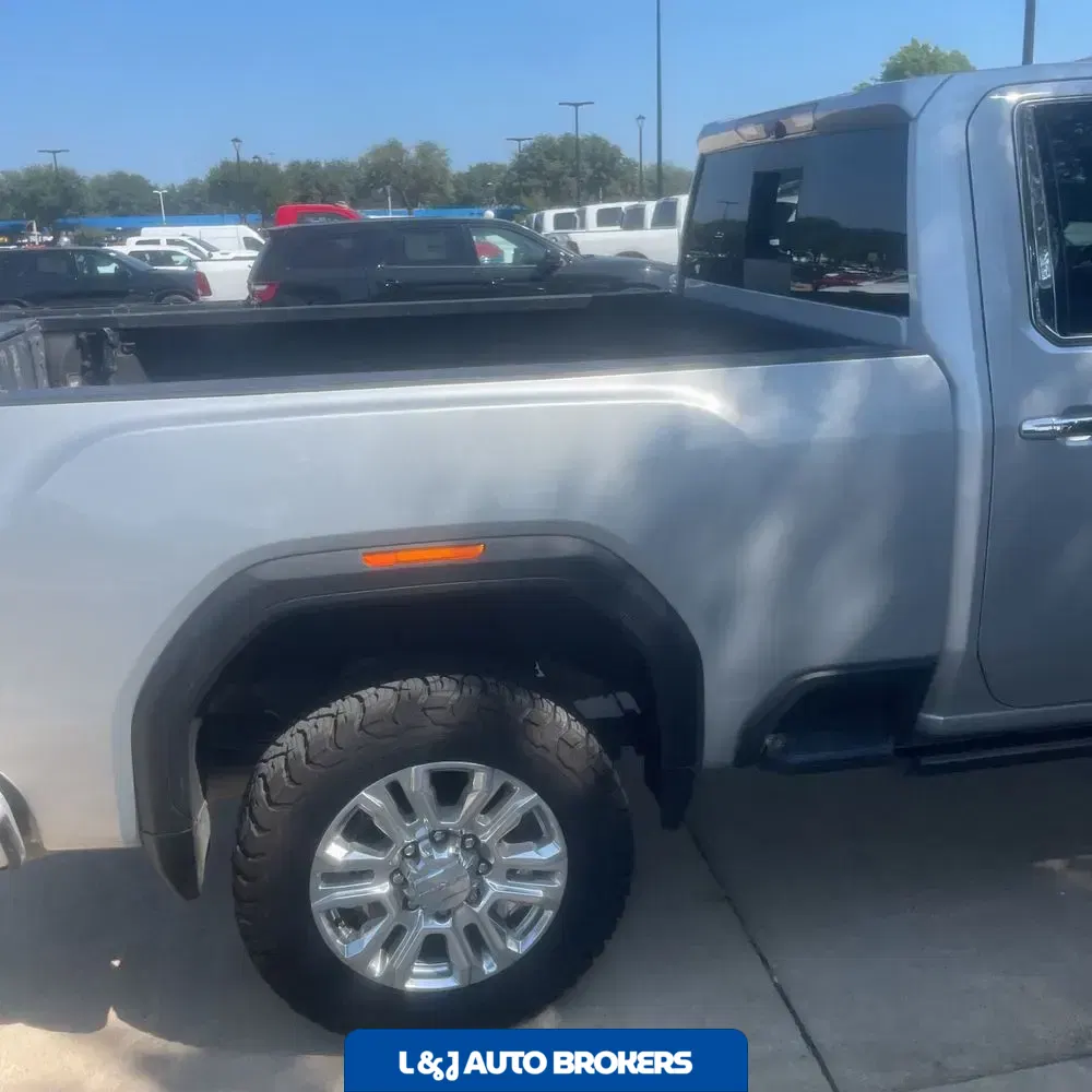 2023 GMC Sierra 2500HD Denali