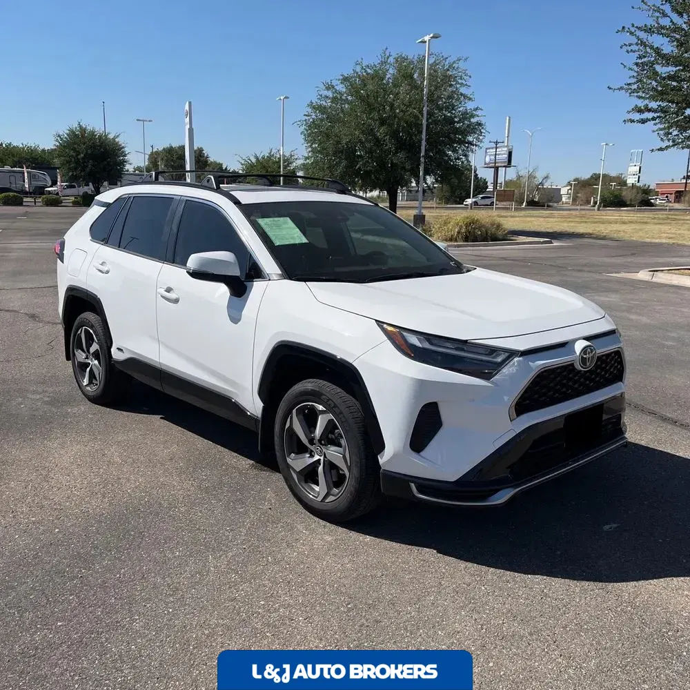 2025 Toyota RAV4 Plug-in Hybrid SE