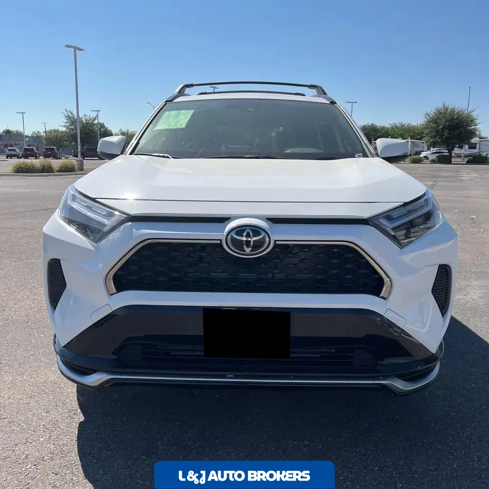 2025 Toyota RAV4 Plug-in Hybrid SE