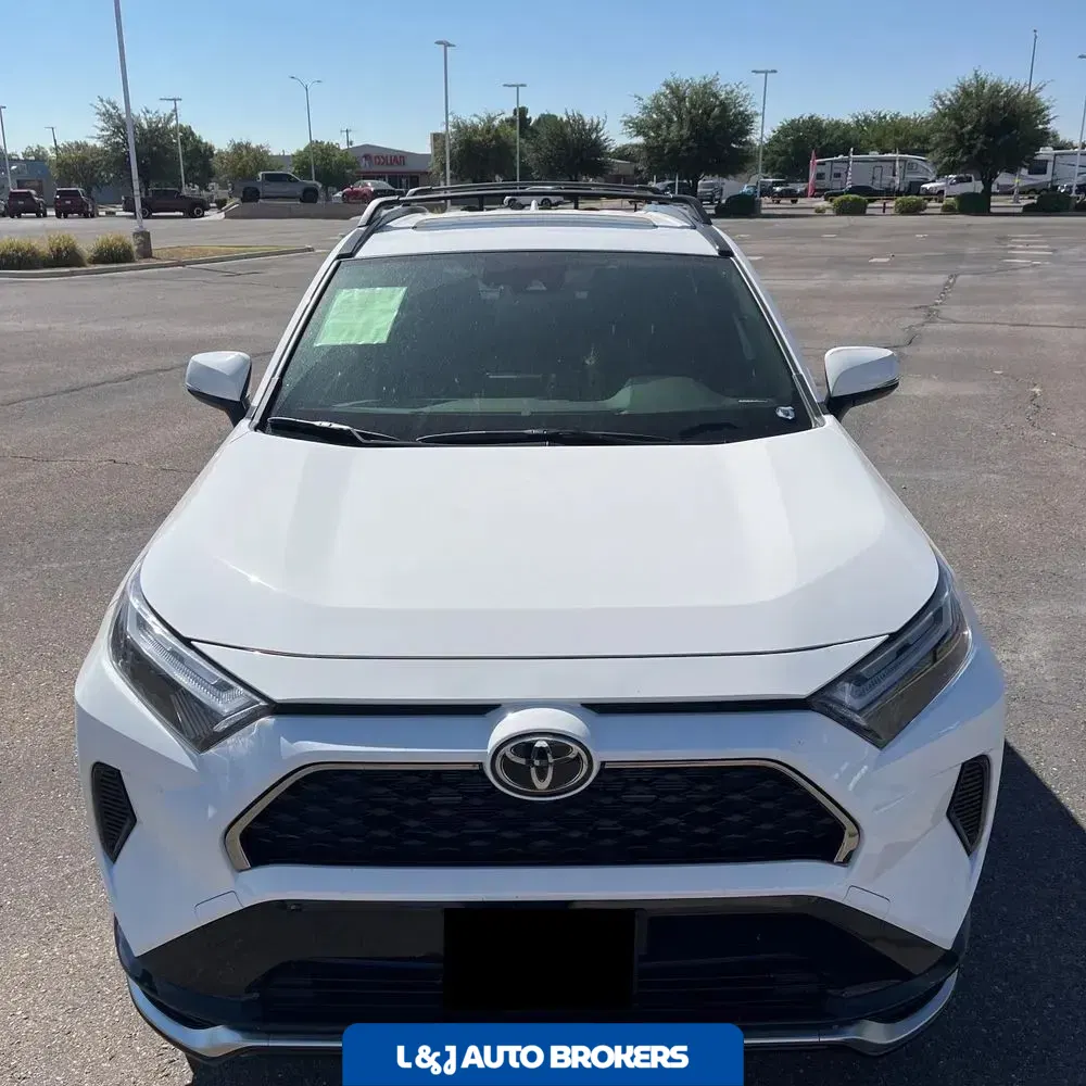 2025 Toyota RAV4 Plug-in Hybrid SE