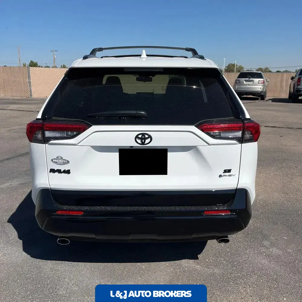 2025 Toyota RAV4 Plug-in Hybrid SE