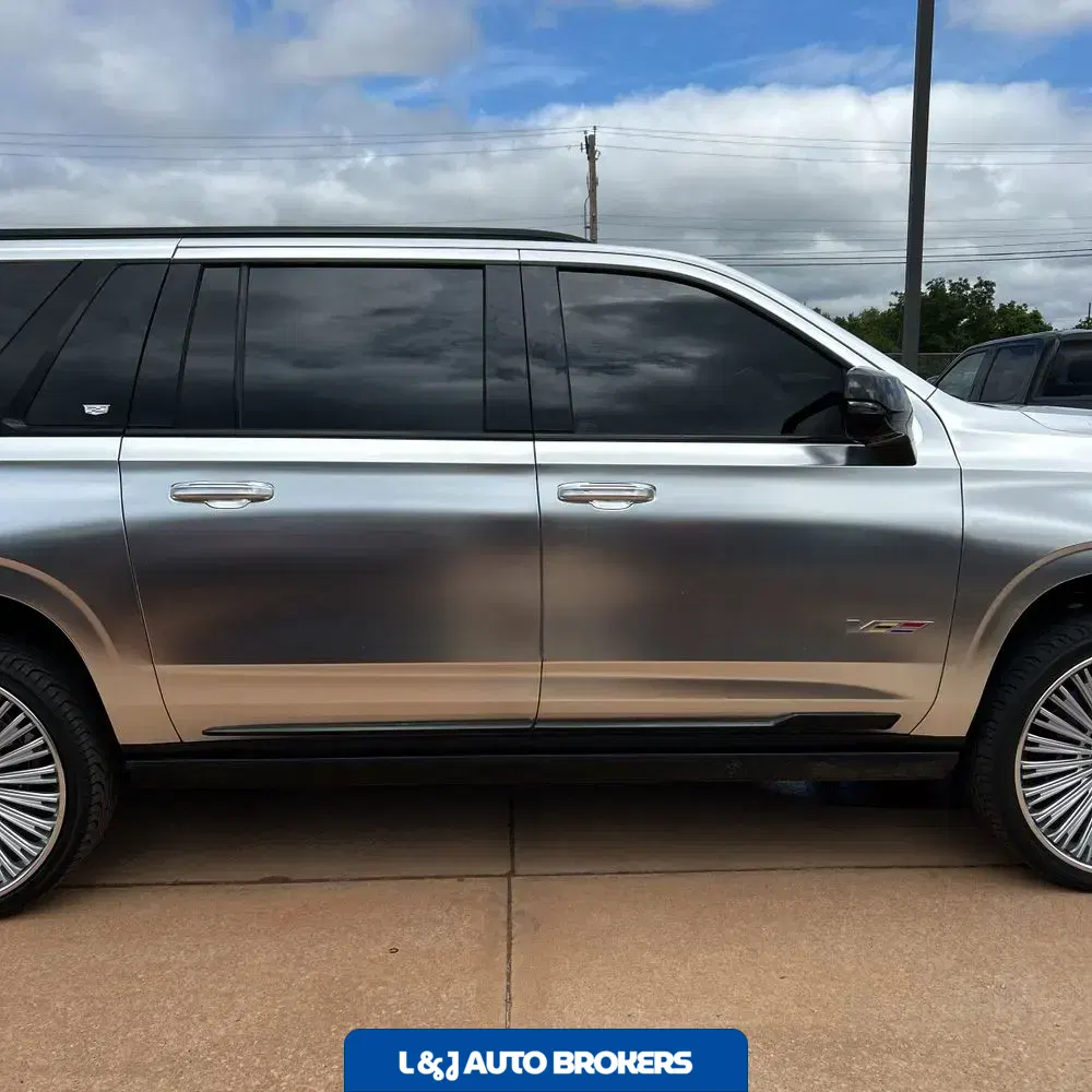 2023 Cadillac Escalade-V ESV Base