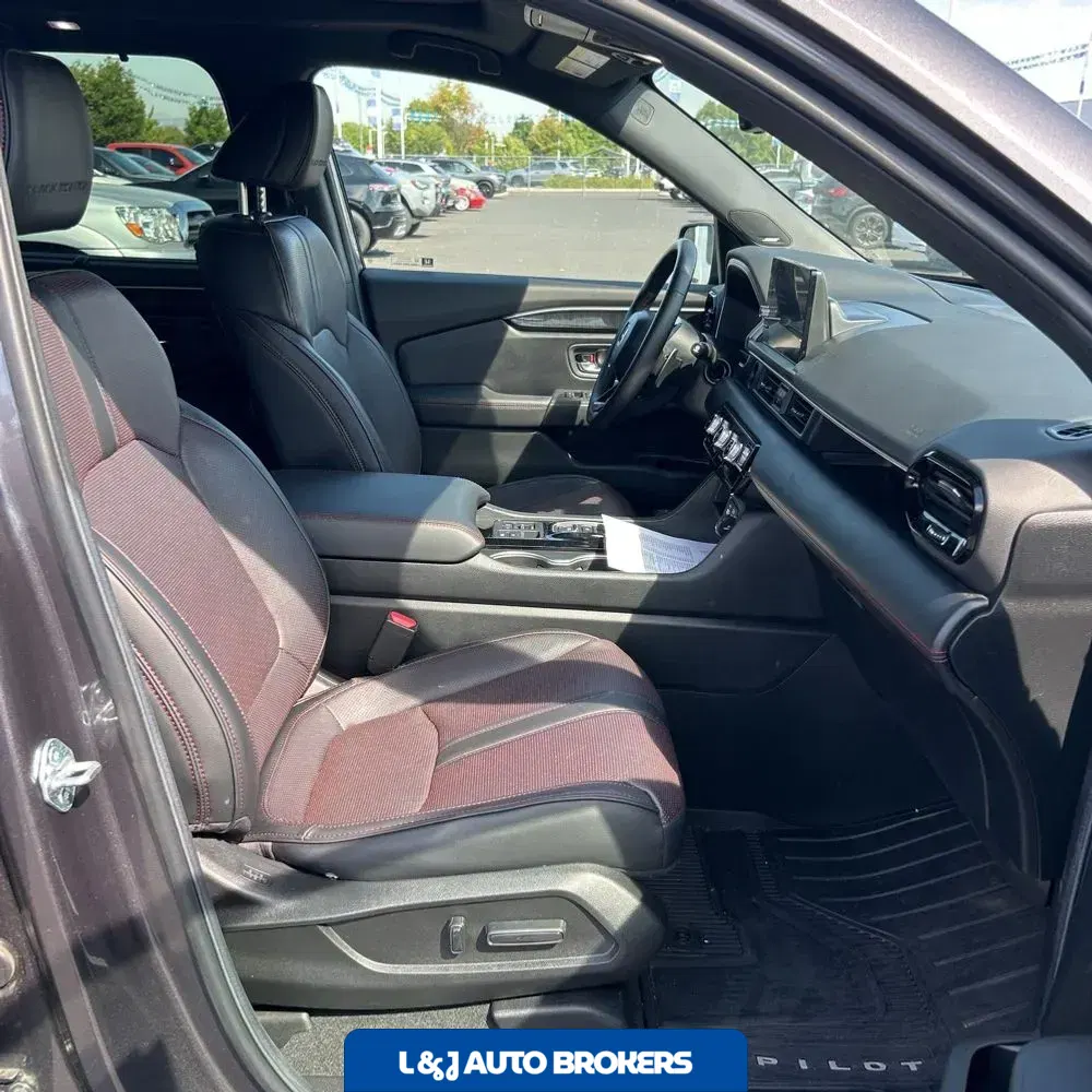 2025 Honda Pilot Black Edition