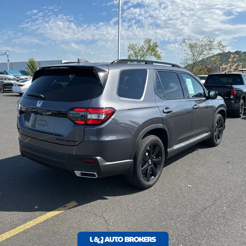 2025 Honda Pilot Black Edition