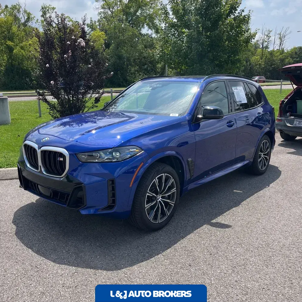 2024 BMW X5 M60i