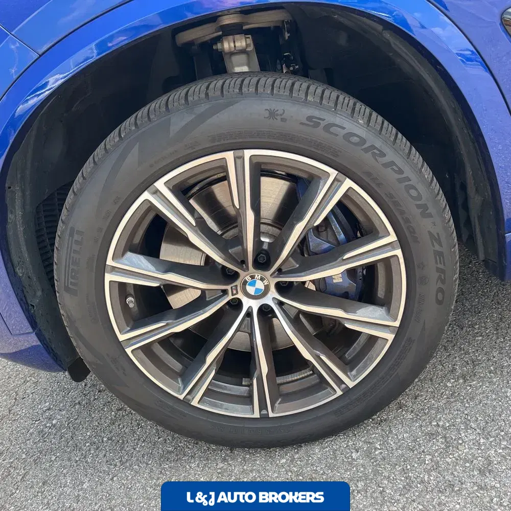 2024 BMW X5 M60i