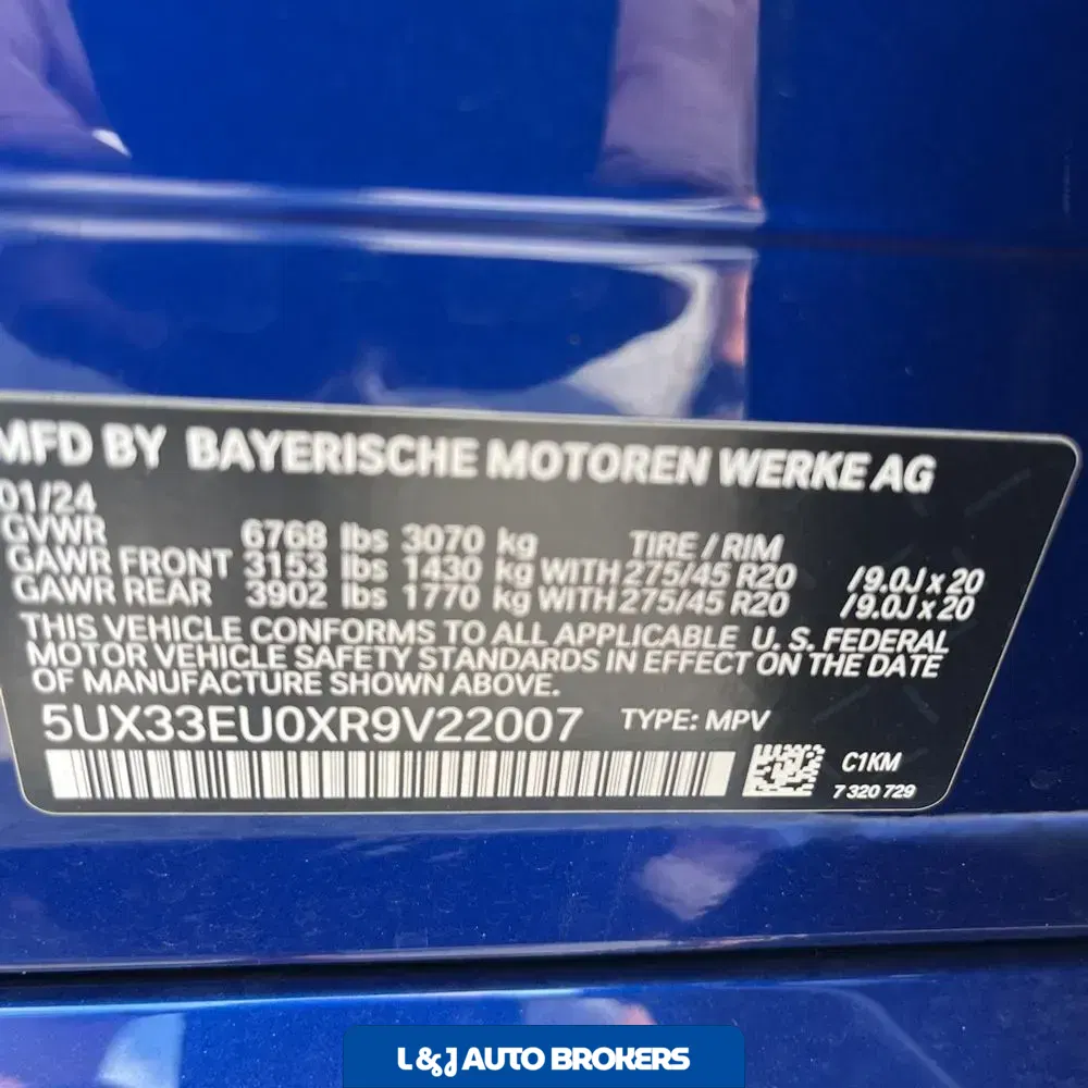 2024 BMW X5 M60i