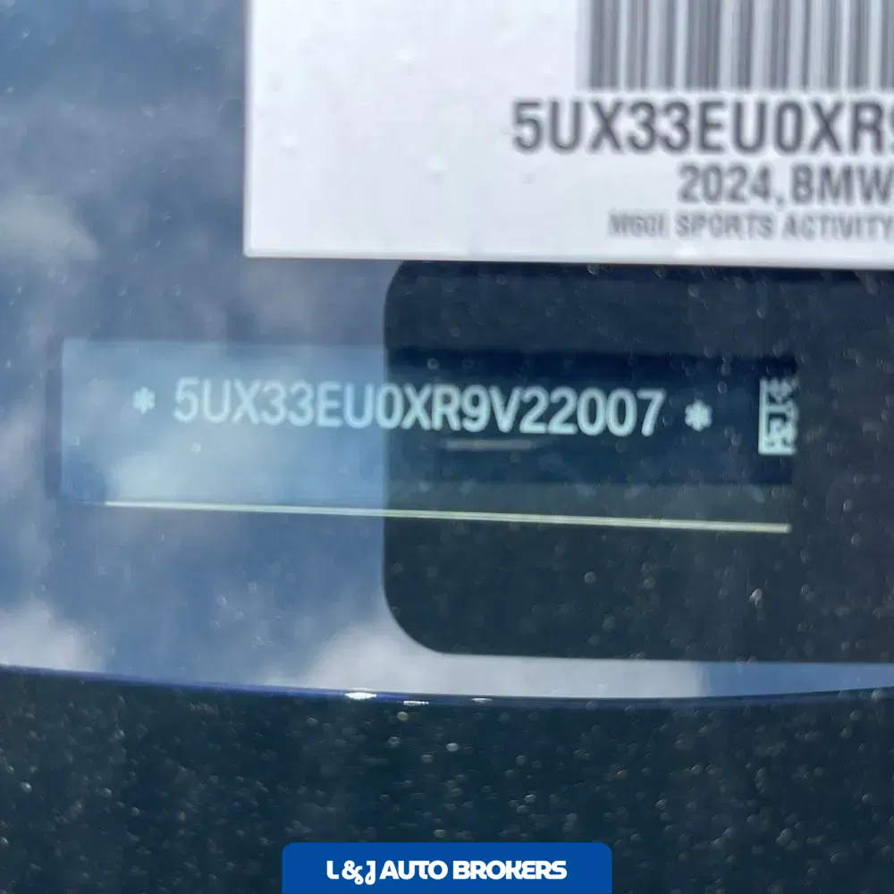 2024 BMW X5 M60i