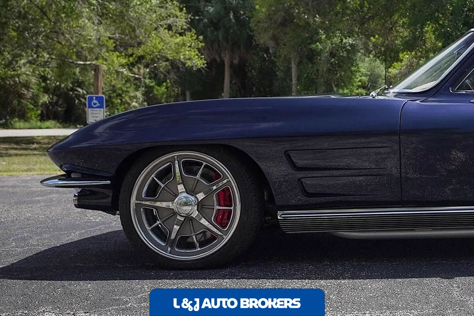1963 Chevrolet Corvette Custom Split Window Coupe