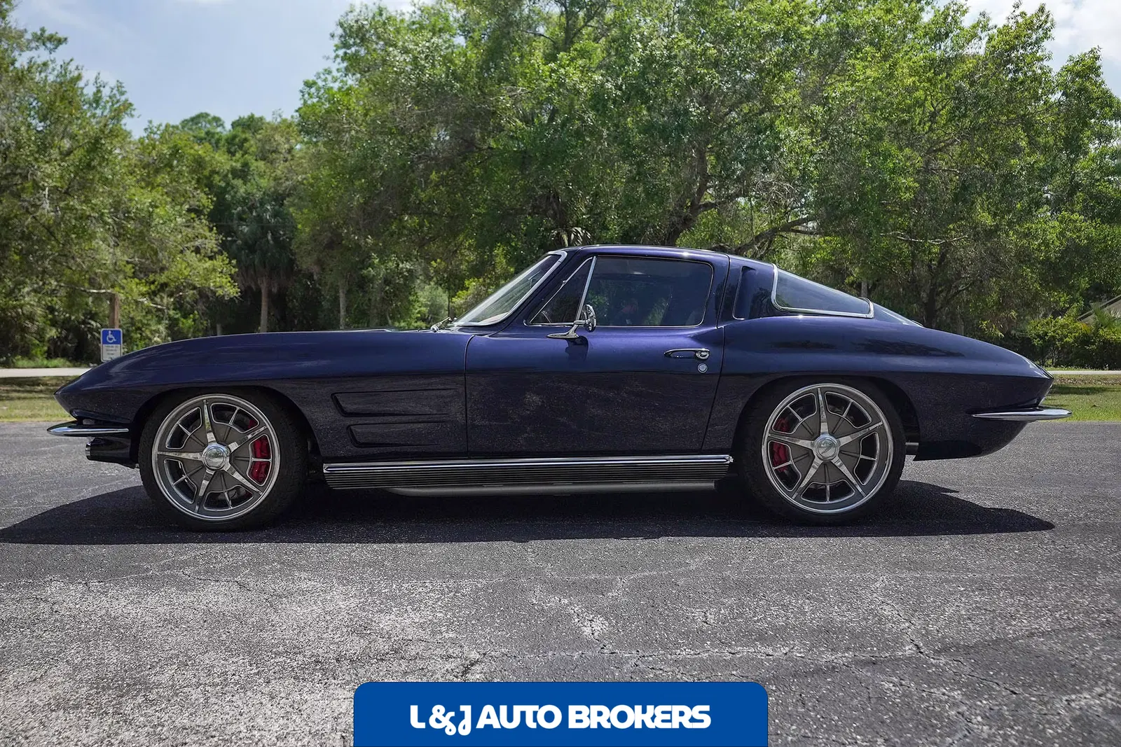 1963 Chevrolet Corvette Custom Split Window Coupe