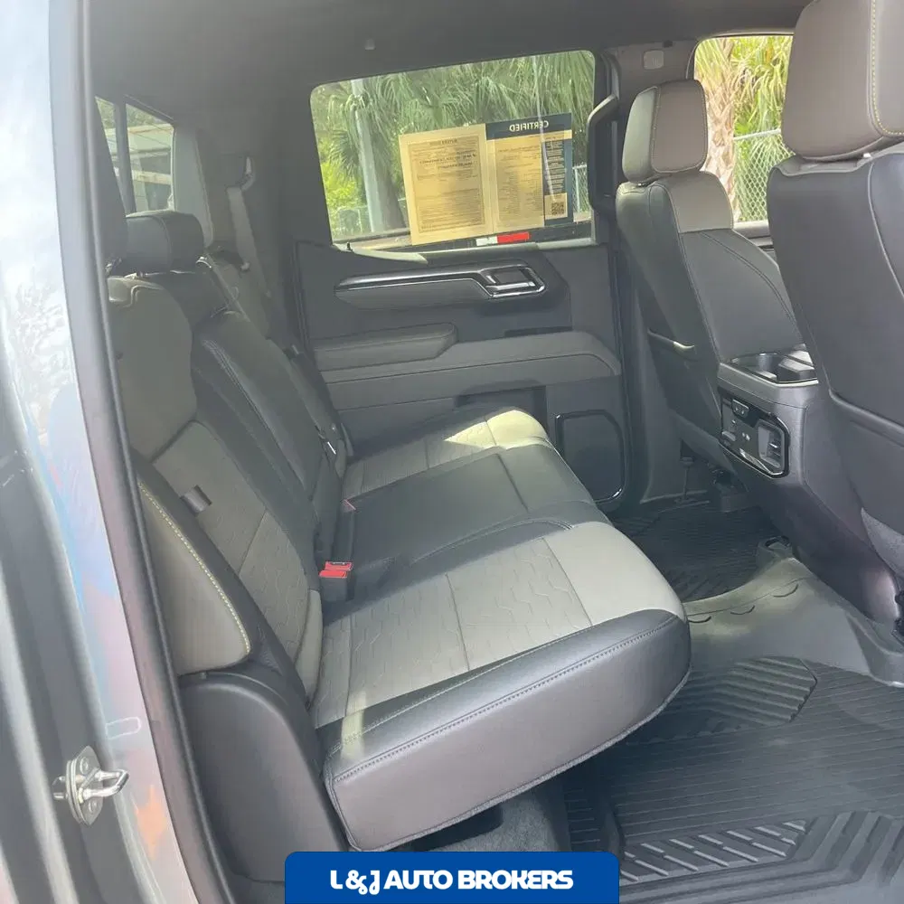 2024 Chevrolet Silverado 1500 ZR2