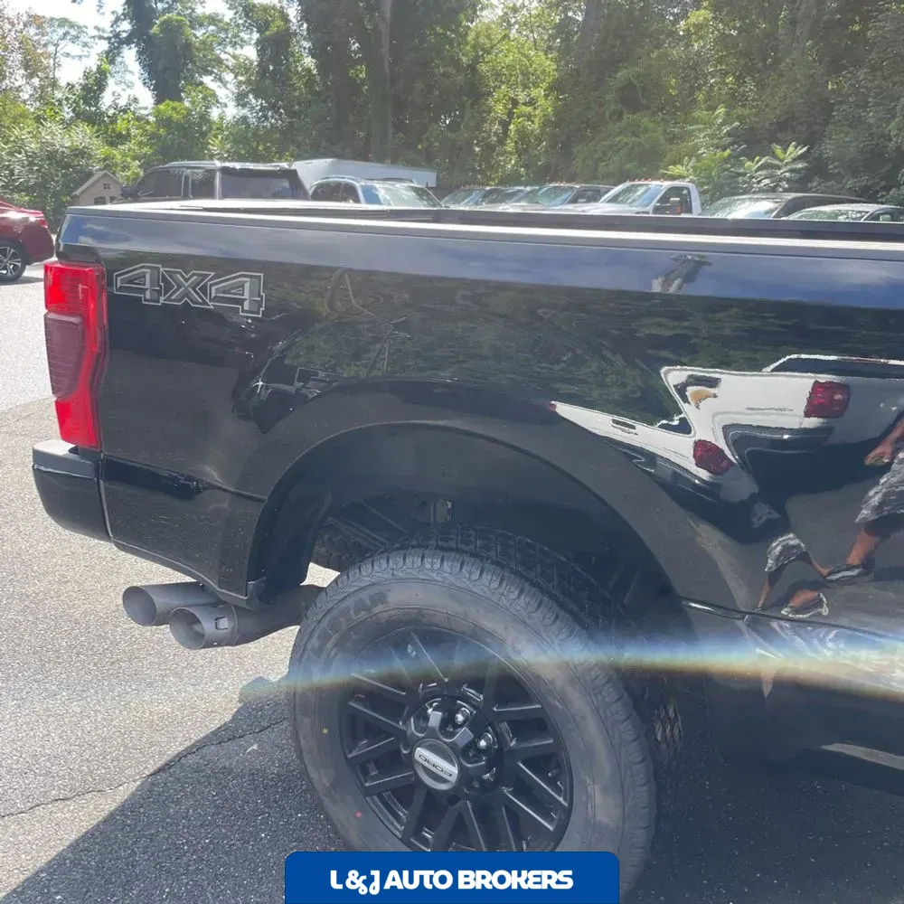 2022 Ford F-350 Super Duty XLT